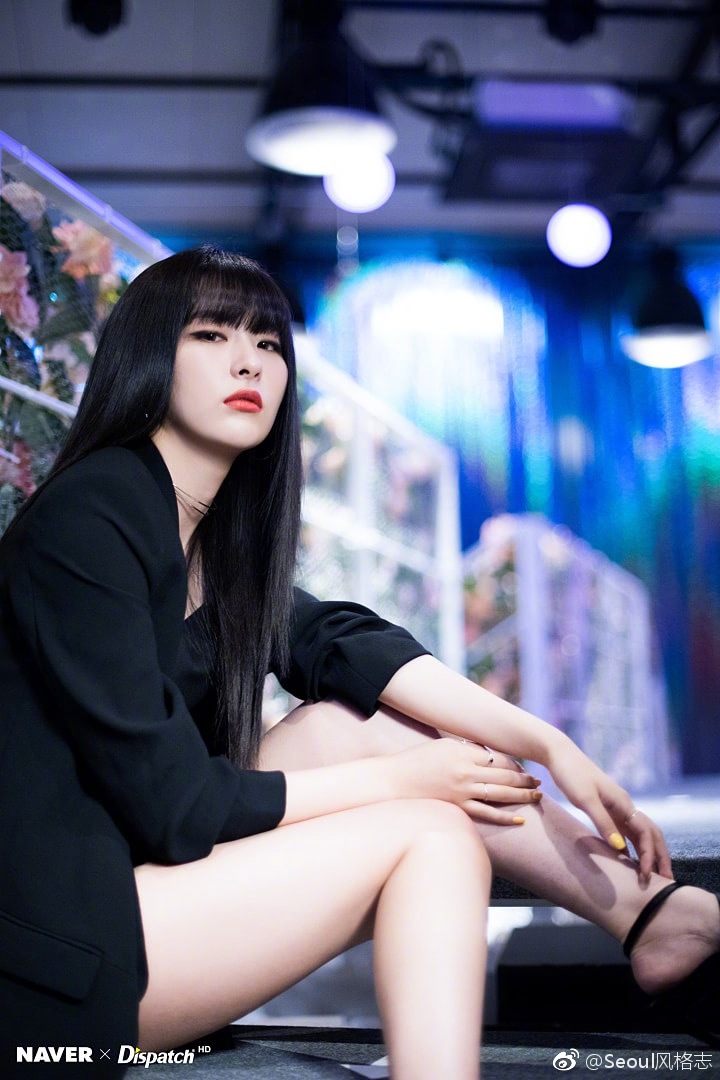 霸气酷女孩姜涩琪黑色和她太搭了