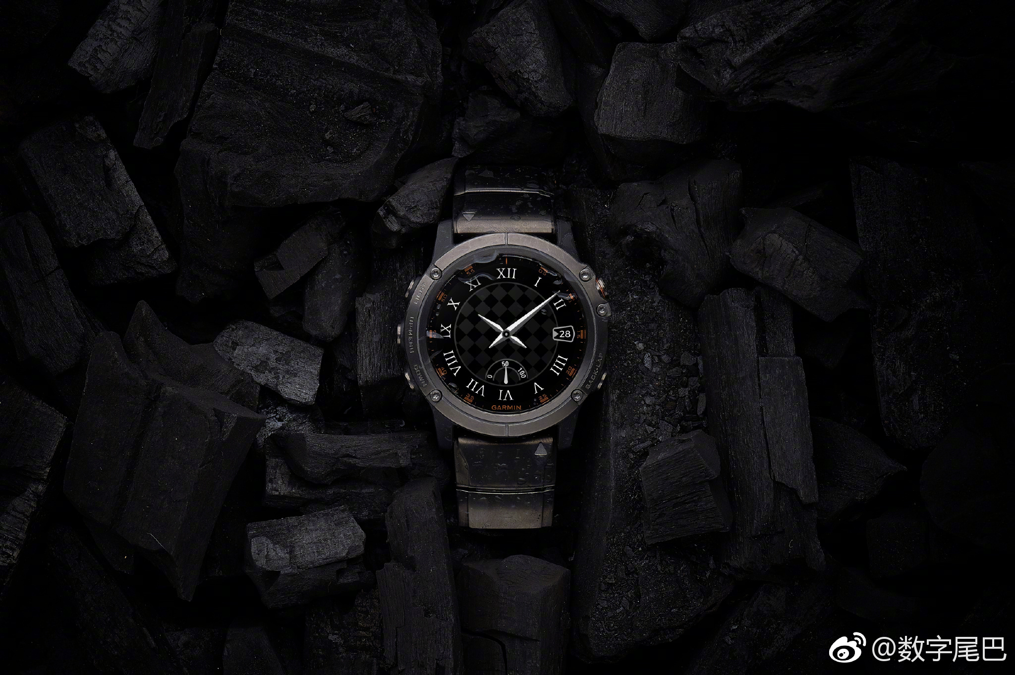 佳明garmin 今天推出其 fenix 5 plus 系列旗舰智能手表