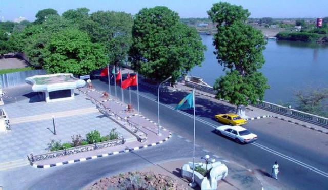 这个非洲最不安定的小国,与中国关系甚好,满大街中国制造|苏丹|大街