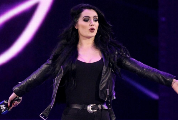 如今是wwe的经理|摔角|佩奇|曾和_新浪新闻