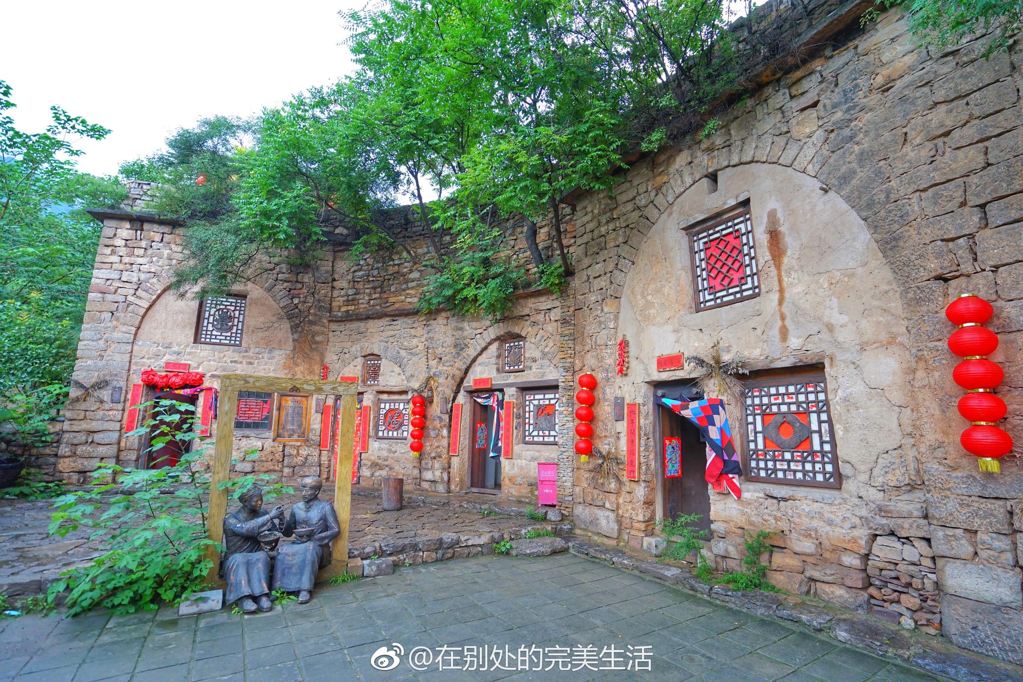 塔尔坡古村,因老子李耳云游天下时曾下榻于此地而得名