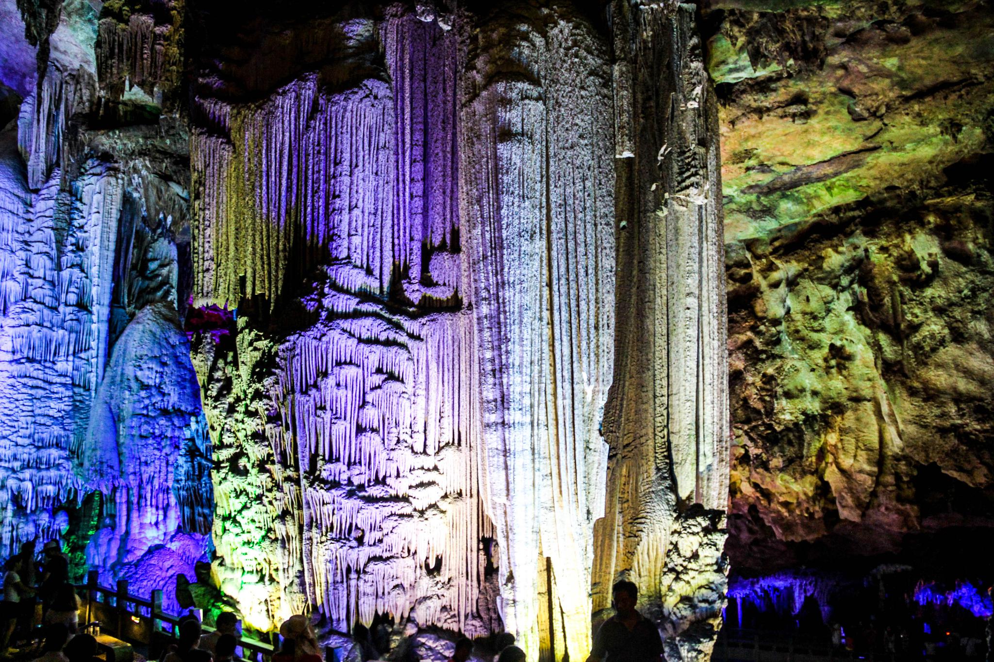 桂林银子岩:中国最美的溶洞景观,里面别有洞天