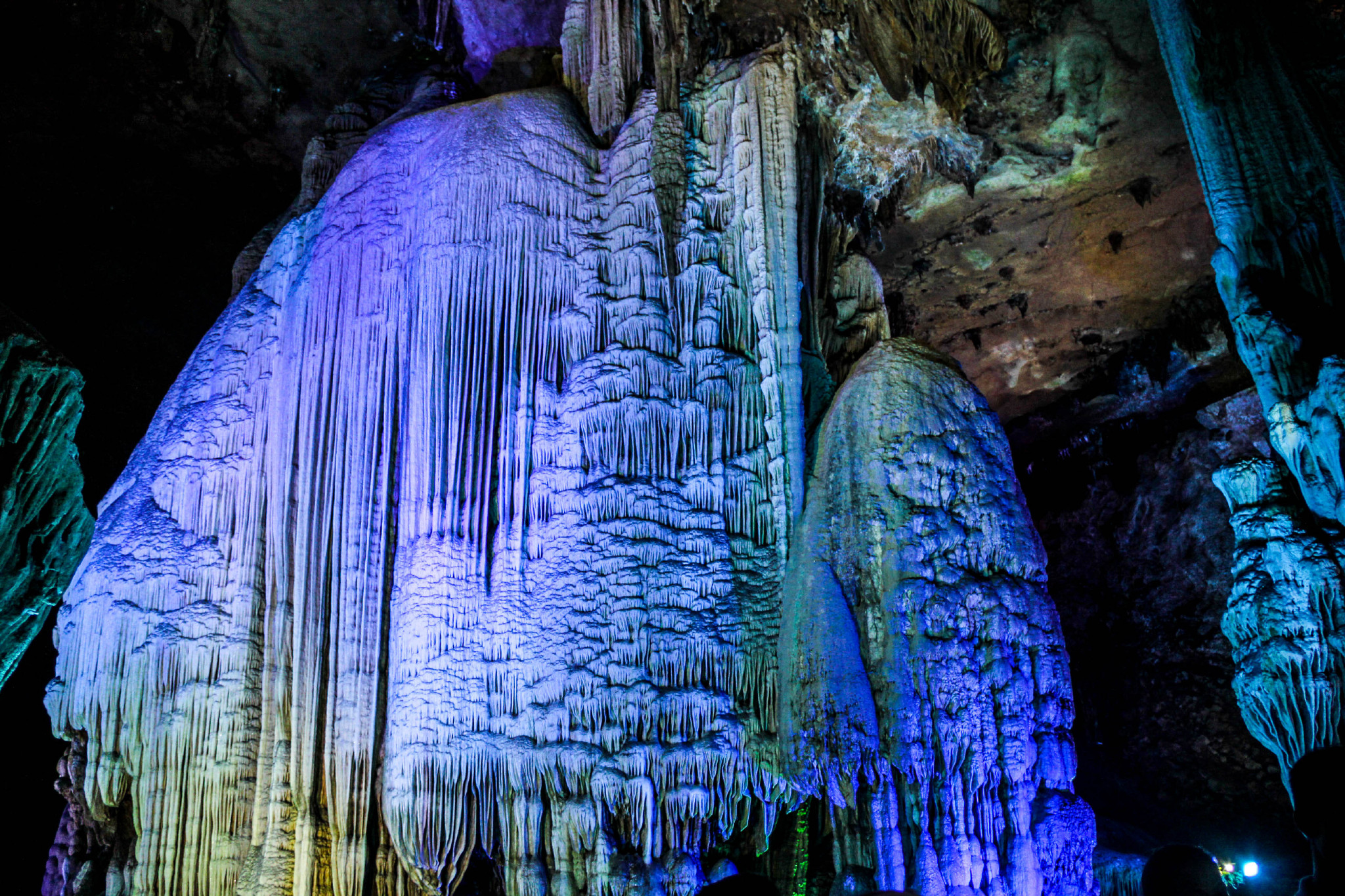 桂林银子岩无比壮丽的溶洞奇观最美的山水真的在中国