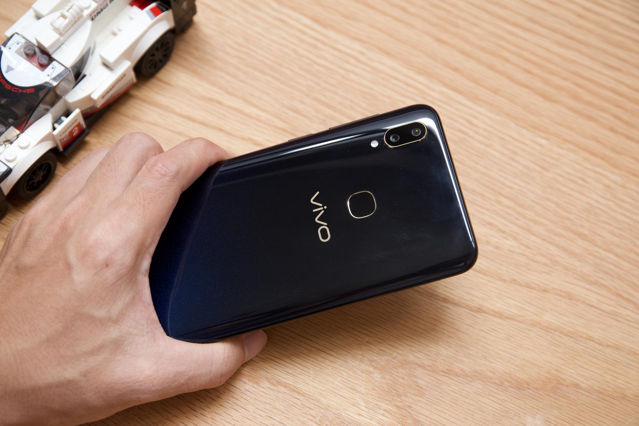 vivoz3轻体验这可能是1500价位段中的最优选