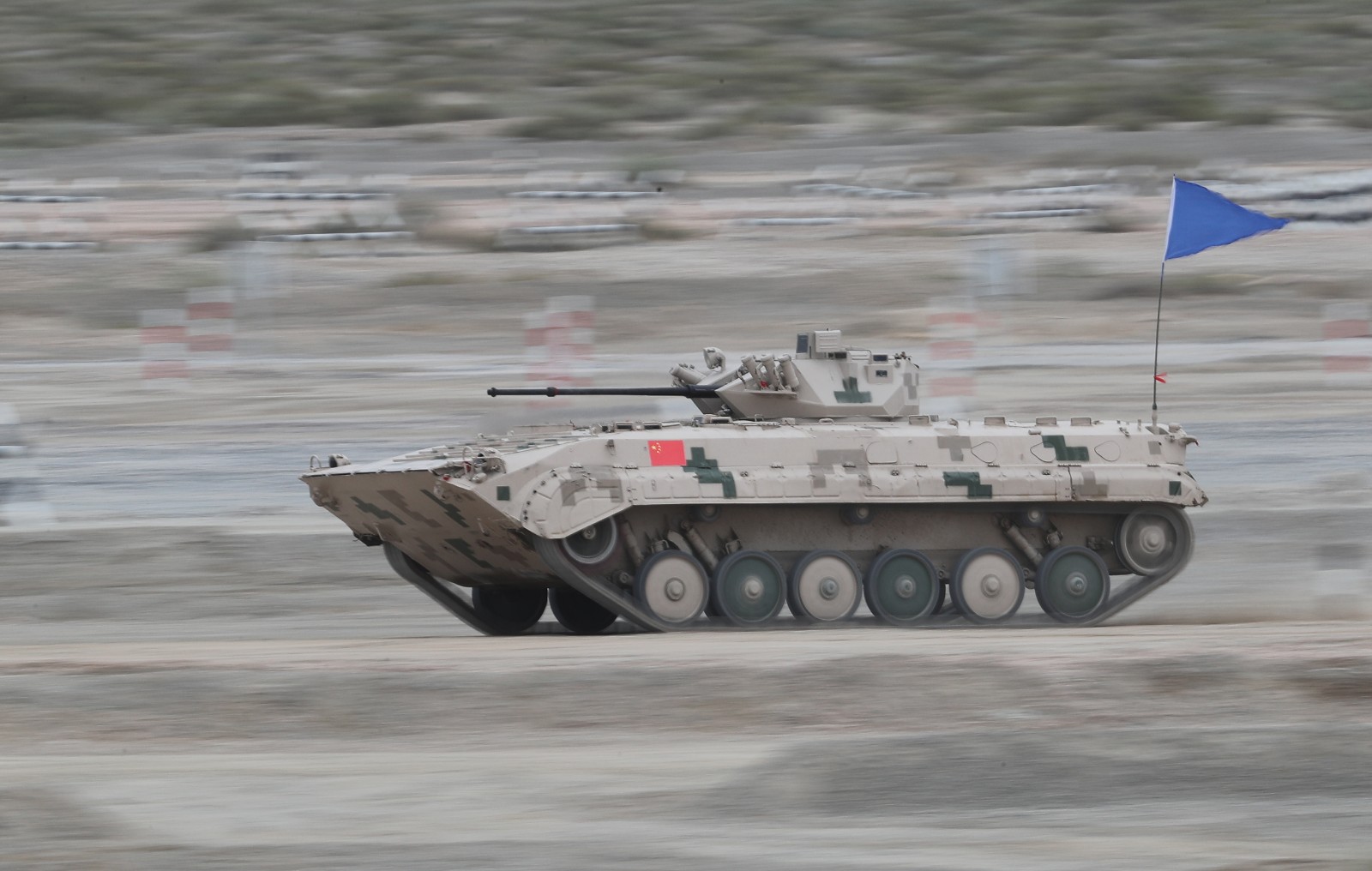 燃! "国际军事比赛——2018"中国战车雄姿