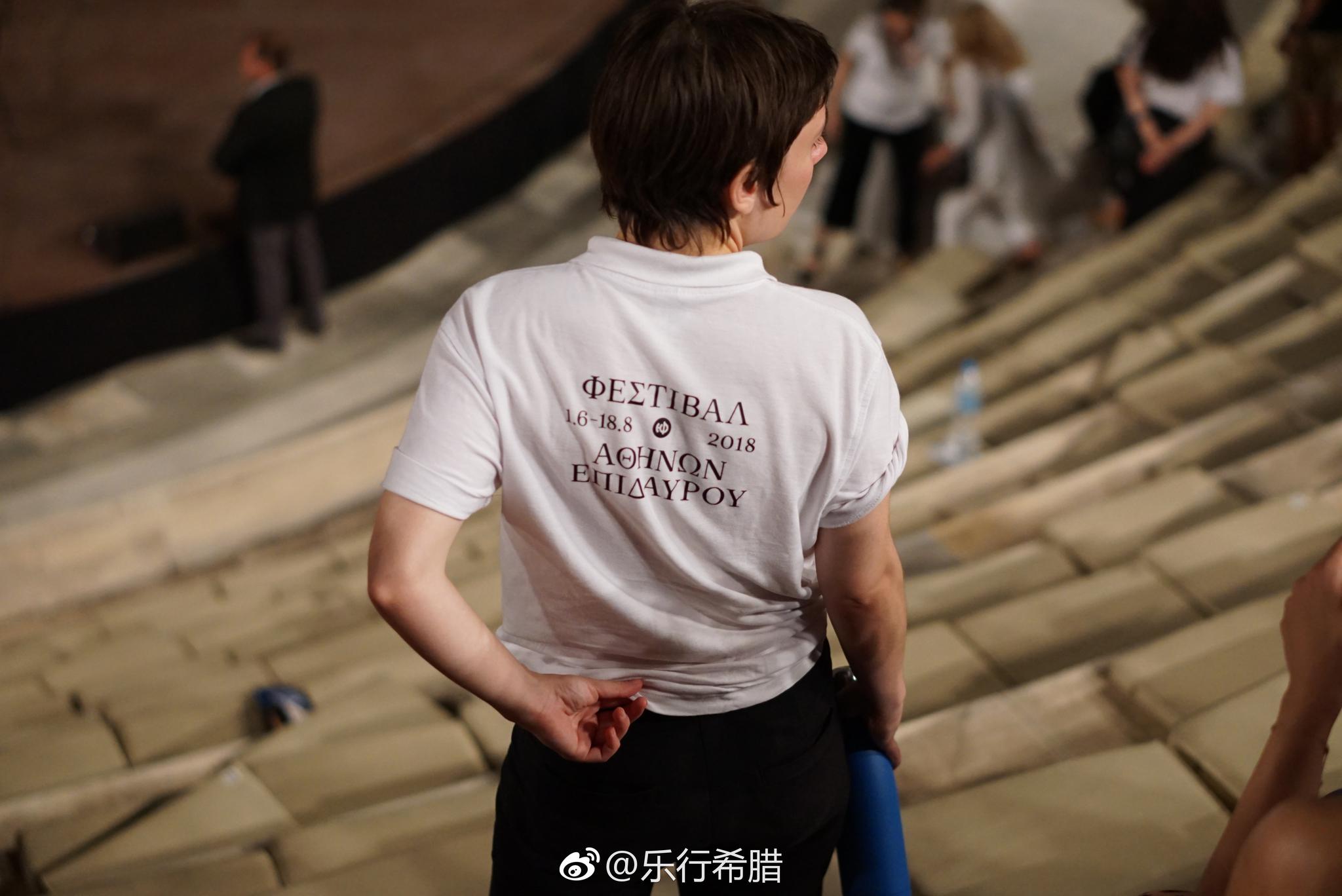 希腊音乐家们告诉我,eleftheria是希腊最著名的音乐家之一