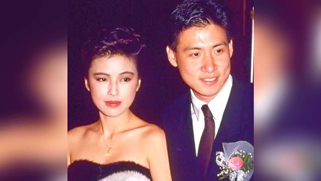 笔者印象最深的是她与刘德华,邓光荣合作的电影《再战江湖》,罗美薇最