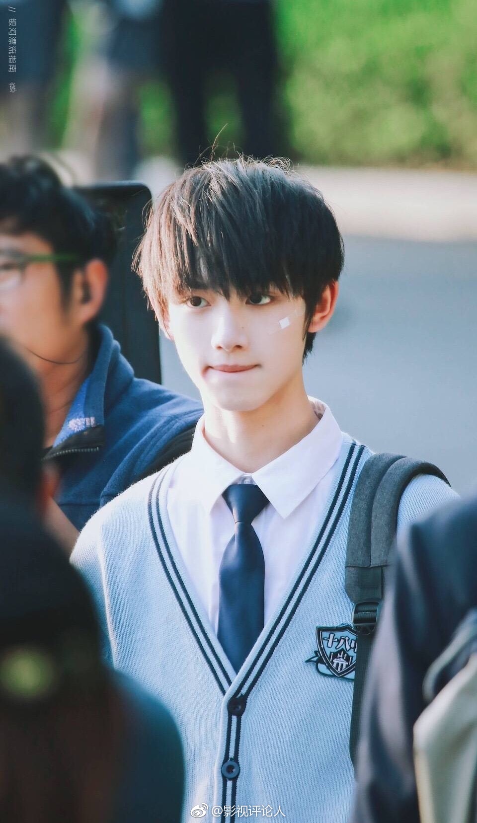 tf家族校服男孩了解一下