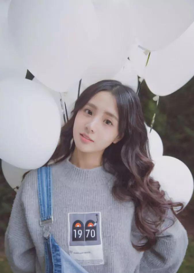 衬衫单品真的能穿出诱惑感不信就看看蒋佳恩的私服穿搭