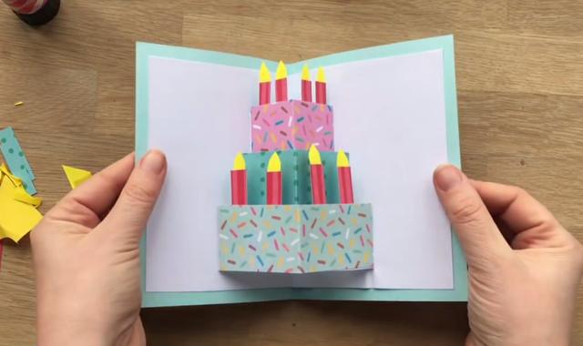 3d立体卡片竟然这么容易制作,和宝宝一起diy动手做个生日卡片吧