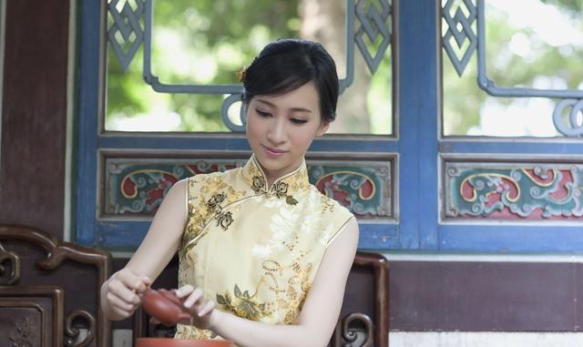 历史这个“小姑娘”,有时很有趣!五条小典故,你都知道吗?|古书|杜牧|妓女|太监|典故_新浪新闻