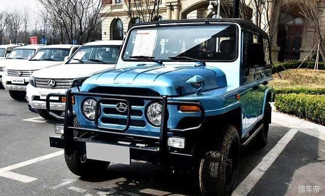 北汽造出撩妹王,全新212彻底改头换面力压g63,不足8万还配2.8t