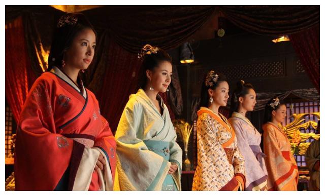 皇帝如果喜欢上身边的宫女,宫女可以拒绝皇帝吗?现实很残酷!