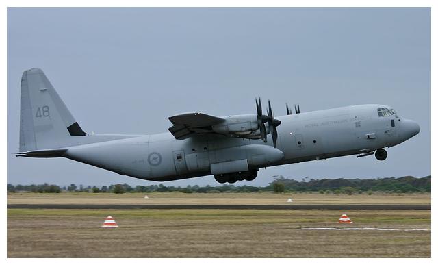 6米),ac-130j,kc-130j等等衍生型.