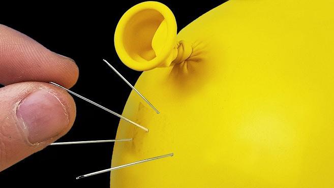 将绣花针扎进气球会怎样,这结果太不可思议了!