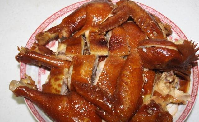 鸡肉只会炒炖?大厨教你秘制豉油鸡,做好之后大人孩子抢着吃!