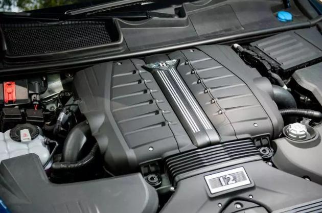 大众家族的12缸发动机是呈现w状的,故称为w12发动机