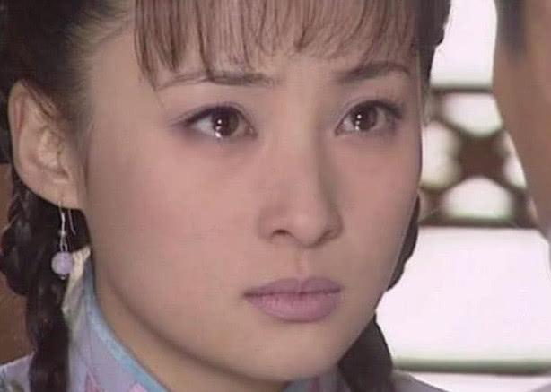 盘点那些似哭未哭的女星,杨幂心碎,赵丽颖绝望,她美得不像真人