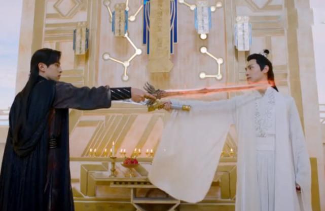 《香蜜》好不容易等到旭凤被捅后复活,网友们却都在等锦觅挡剑?