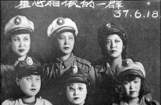 历史旧照 战争中坚强的女兵 被俘时毫不畏惧|女兵|战争|俘虏_新浪新闻