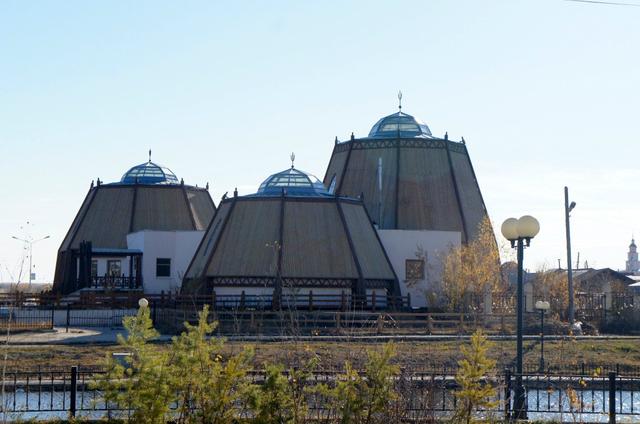 不过,萨哈共和国却并不是一个主权国家,而是俄罗斯联邦的加盟共和国之