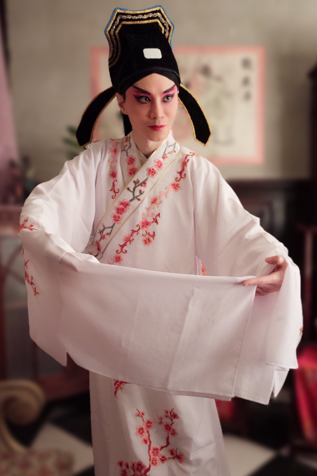 作为该剧"《牡丹亭》事件单元"的男一,在《千门江湖》中首次饰演昆曲