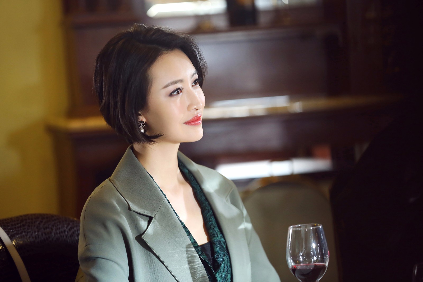 杨菲洋《像我们一样年轻》收官 角色收放自如张力足