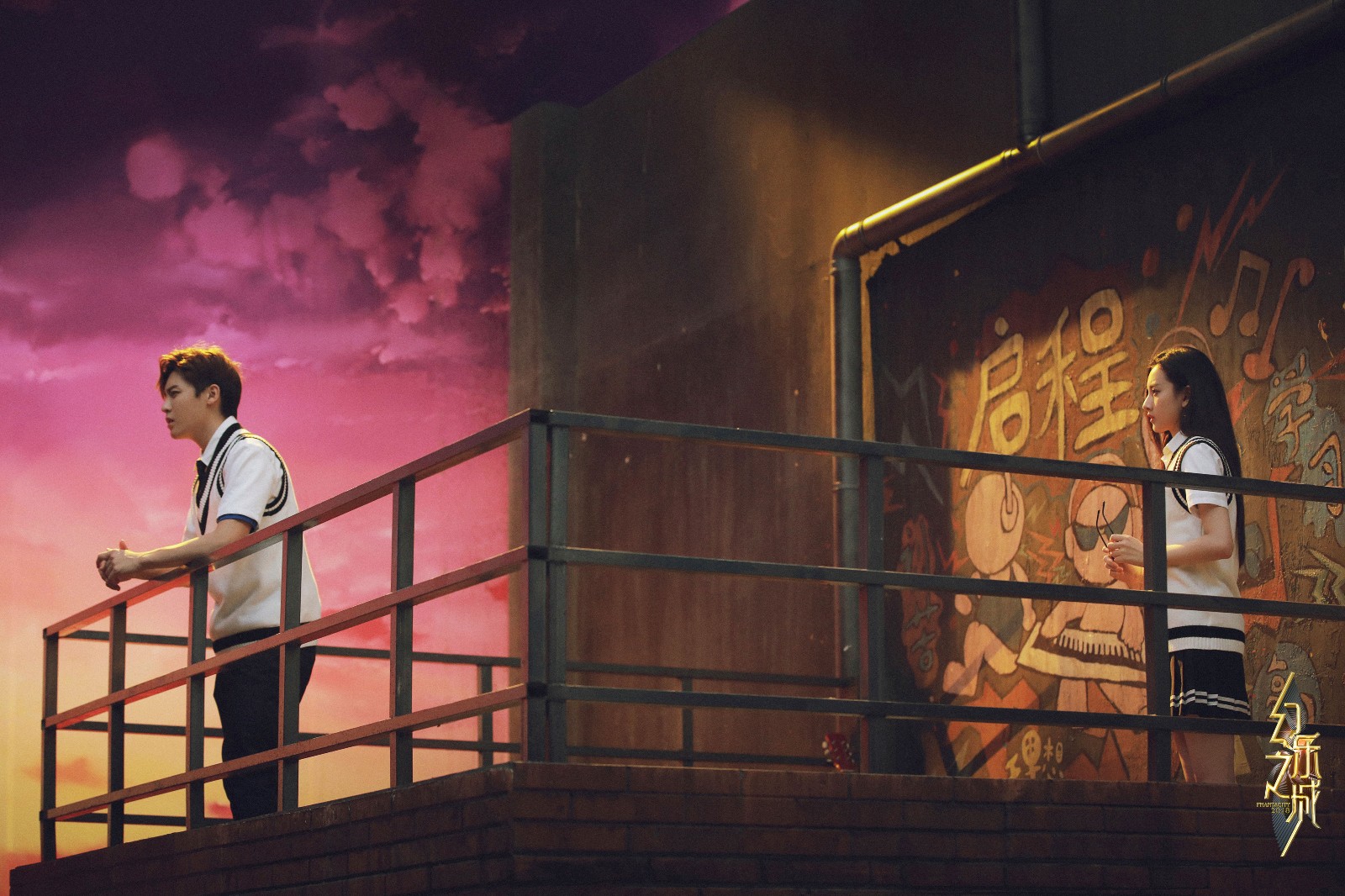 侯明昊数档综艺节目连播 热舞,唱演,灌篮好戏连台