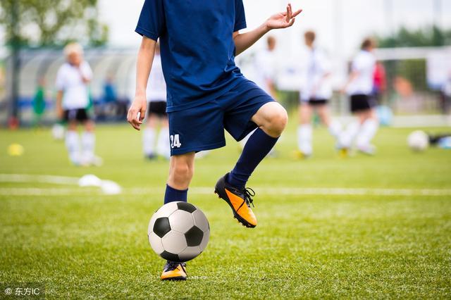 昆明少儿足球训练日志(三):由攻转守时该怎么做