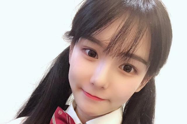 英雄联盟最纯情妹子赵小臭被毒纪表白