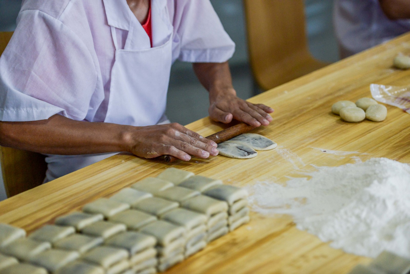 63岁老人被故宫聘为御用糕点师 食神跨越半个中国寻味