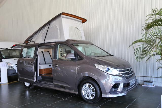 升降顶房车还是顶配mpv?二十几万上汽大通g10你怎么选