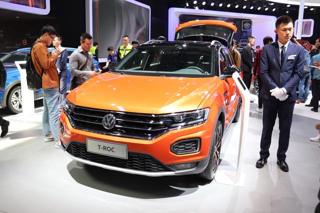 众探歌会比丰田奕泽吐槽少,如今看来半斤对八两