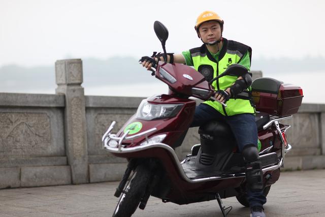 车祸造成心理障碍,骑了一天电动车竟然全克服了