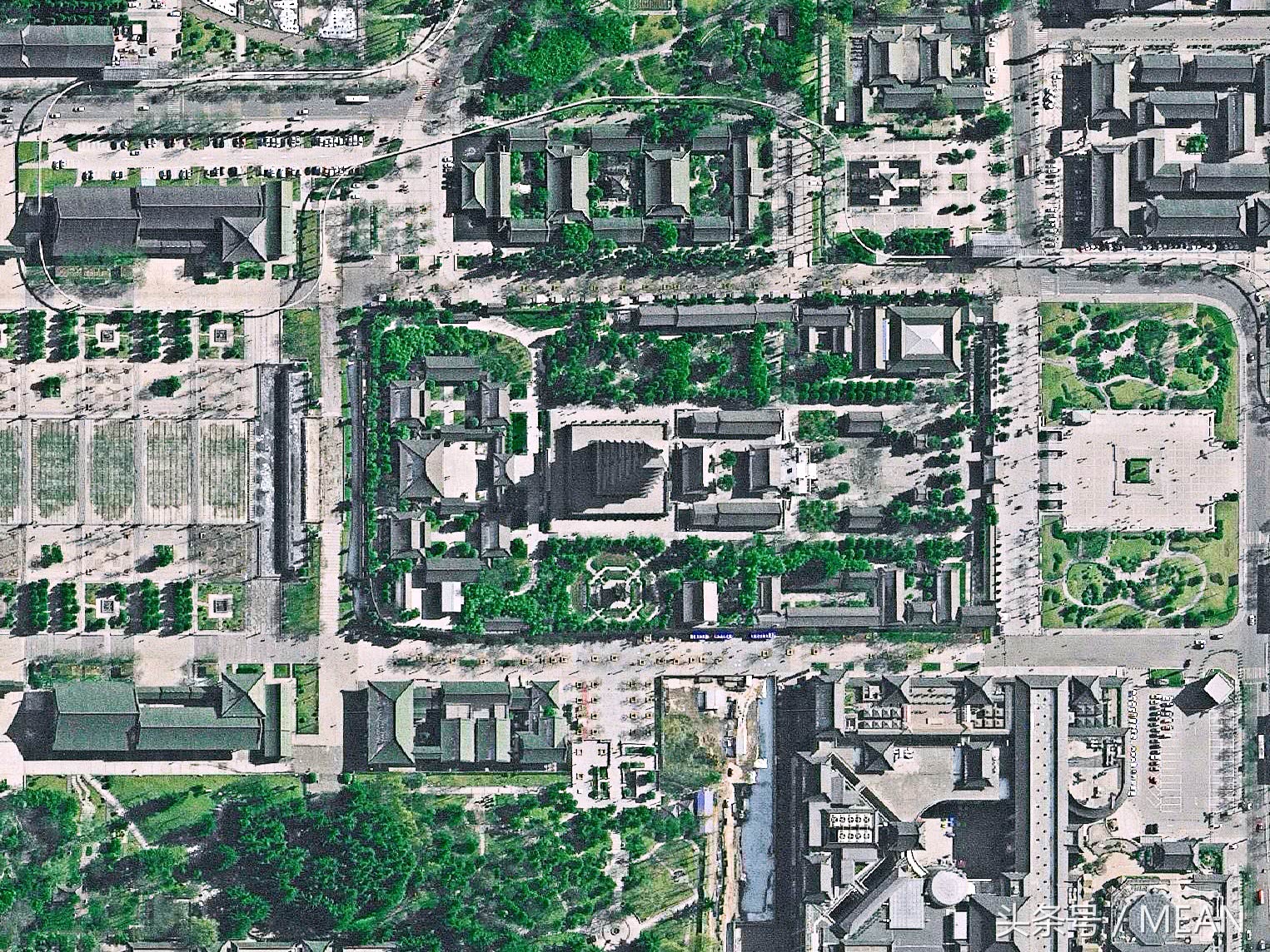 美国高分图像卫星穿透雾霾拍摄西安,能找出永宁门城墙旅行团导游