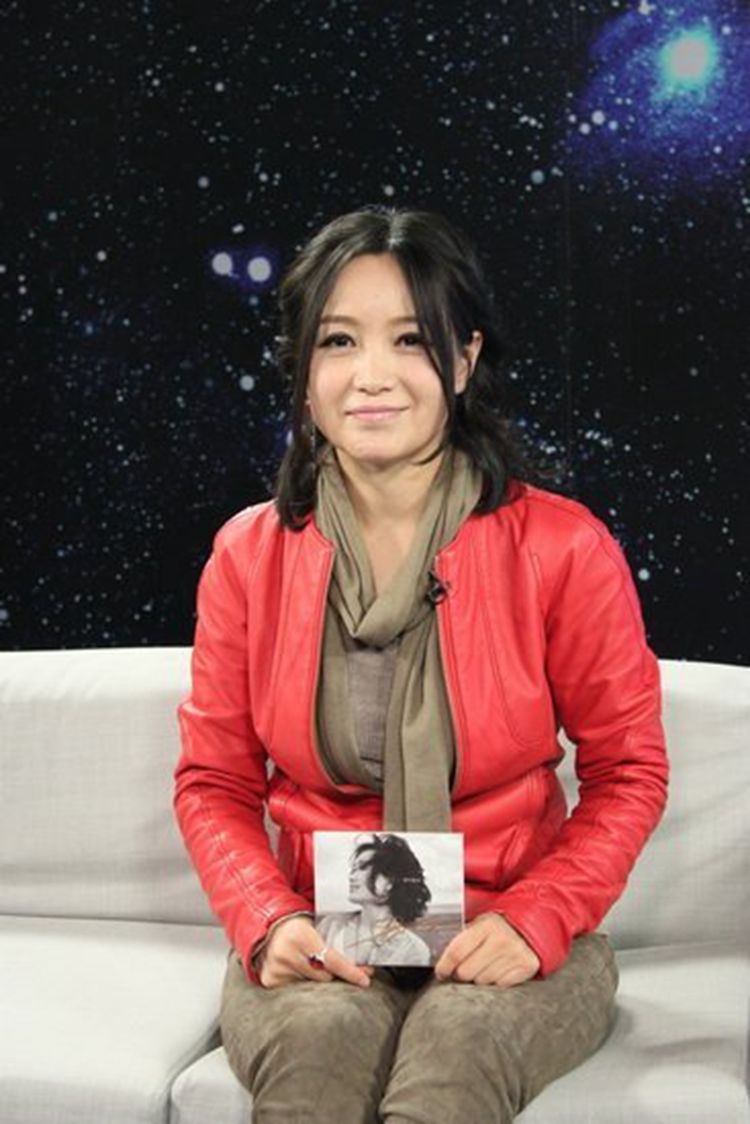 连上4次春晚的她,却被恩师欺骗堕胎,现49岁不再相信爱情!