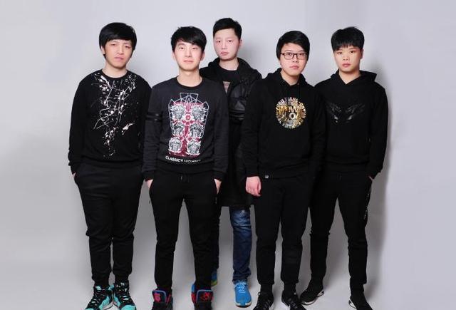 Dota2战队最新名单，大酒神FTD.C被人收购？|酒神|战队|电子竞技_新浪新闻