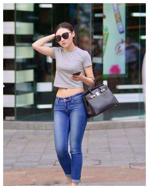 甜美韩版百搭气质休闲修身小脚裤显瘦,更加合身修饰出完美的腿部线条