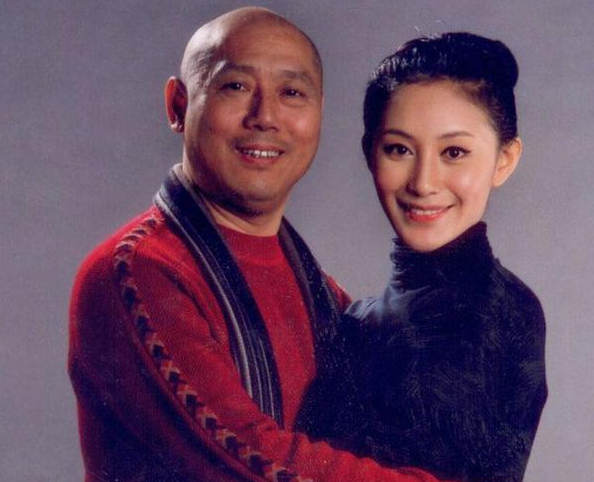 他37岁演骗子出道经历两段失败婚姻如今64岁成这样