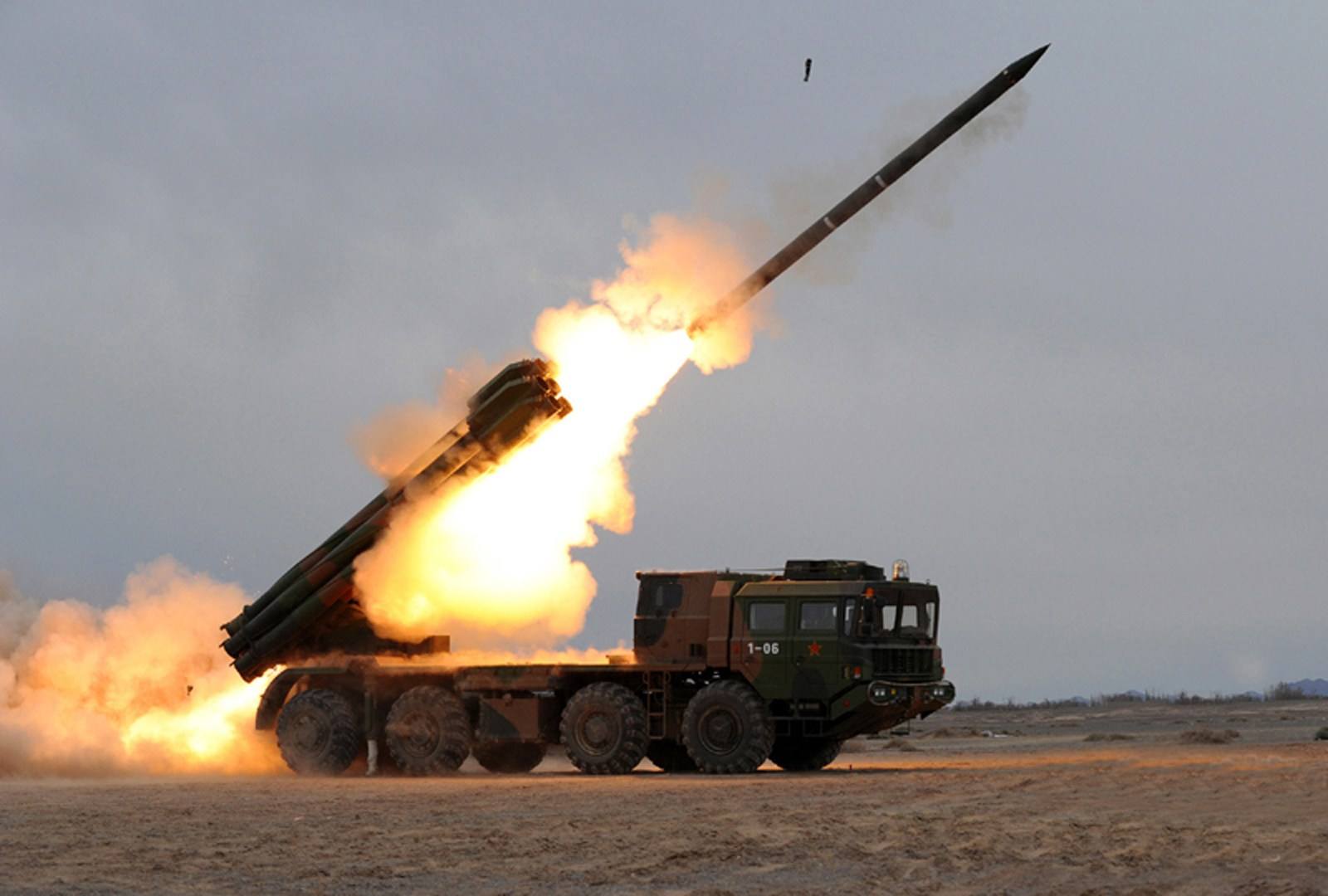 中国远程火箭炮除了部署了苏30之外,越南还在俄罗斯斥巨资购买了6艘