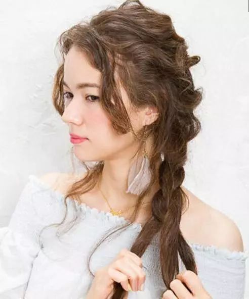 5个马尾辫技巧,让你的马尾辫百变,减龄,个性,轻松提升气质!