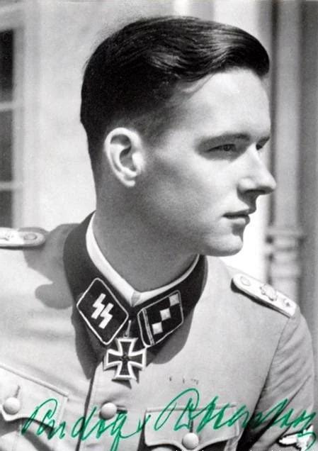 不靠拼爹出生入死的官二代党卫军装甲兵上尉里宾特洛普