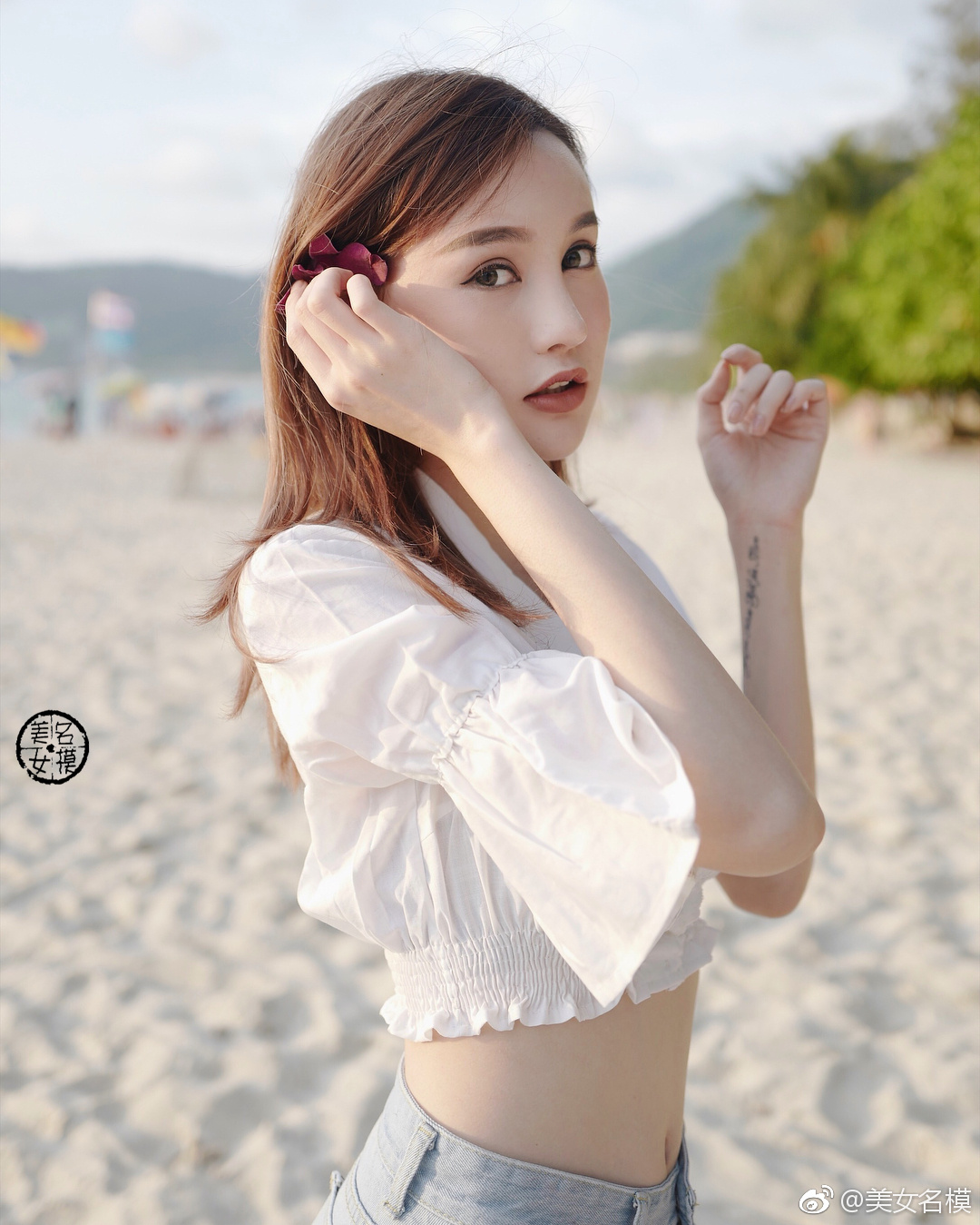 平胸的女孩颜值都不会差