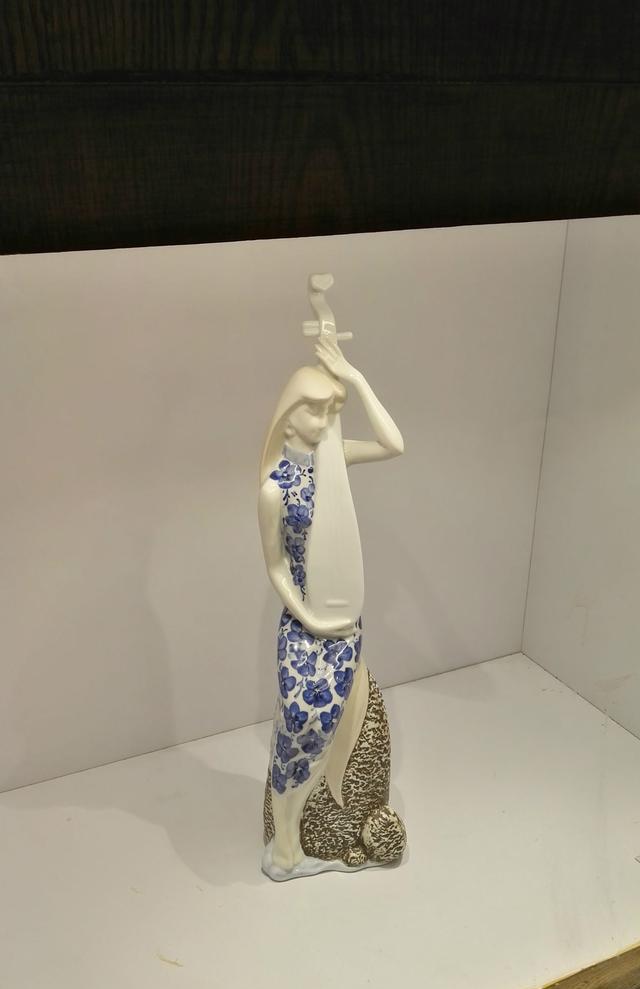 精美绝伦栩栩如生的陶瓷人物作品