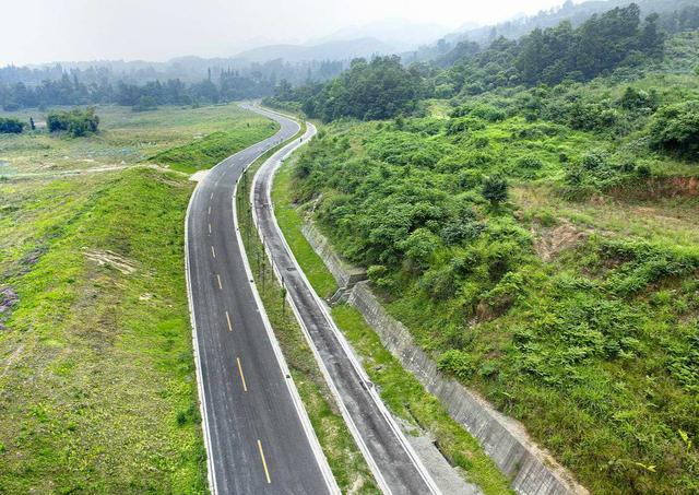 瑞武公路是敌我双方必争之战略要地,初到该地的110师就与正面之敌