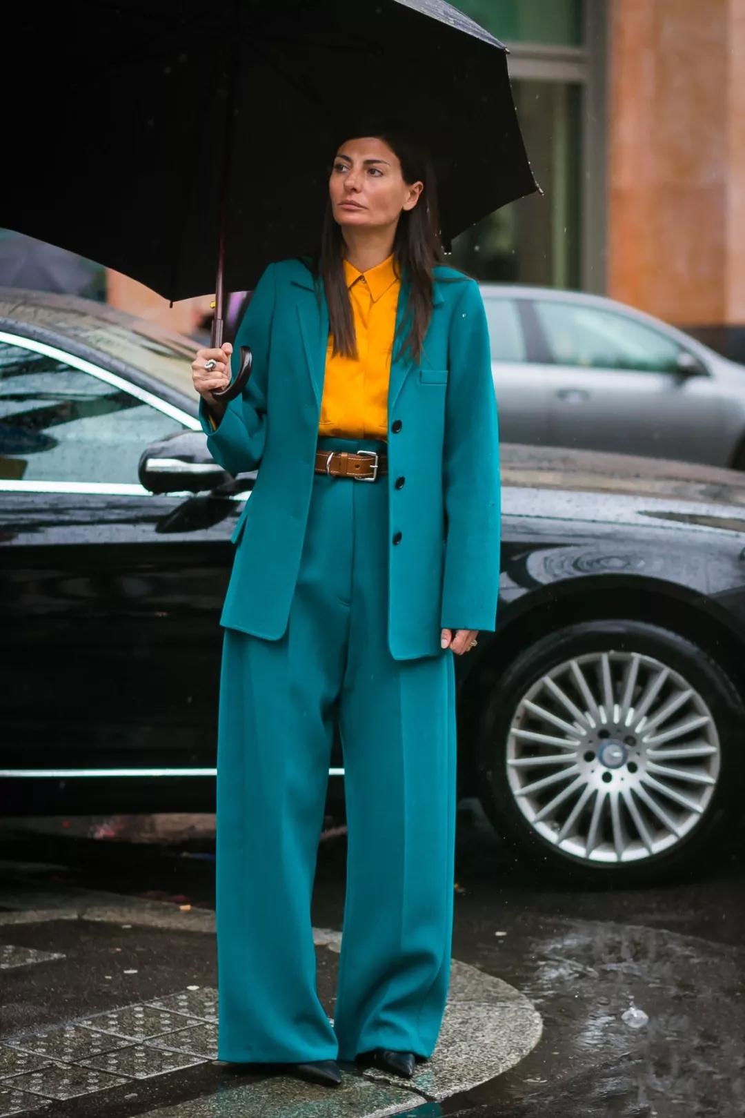 同色系也可以搭配的很好看,你们觉得呢