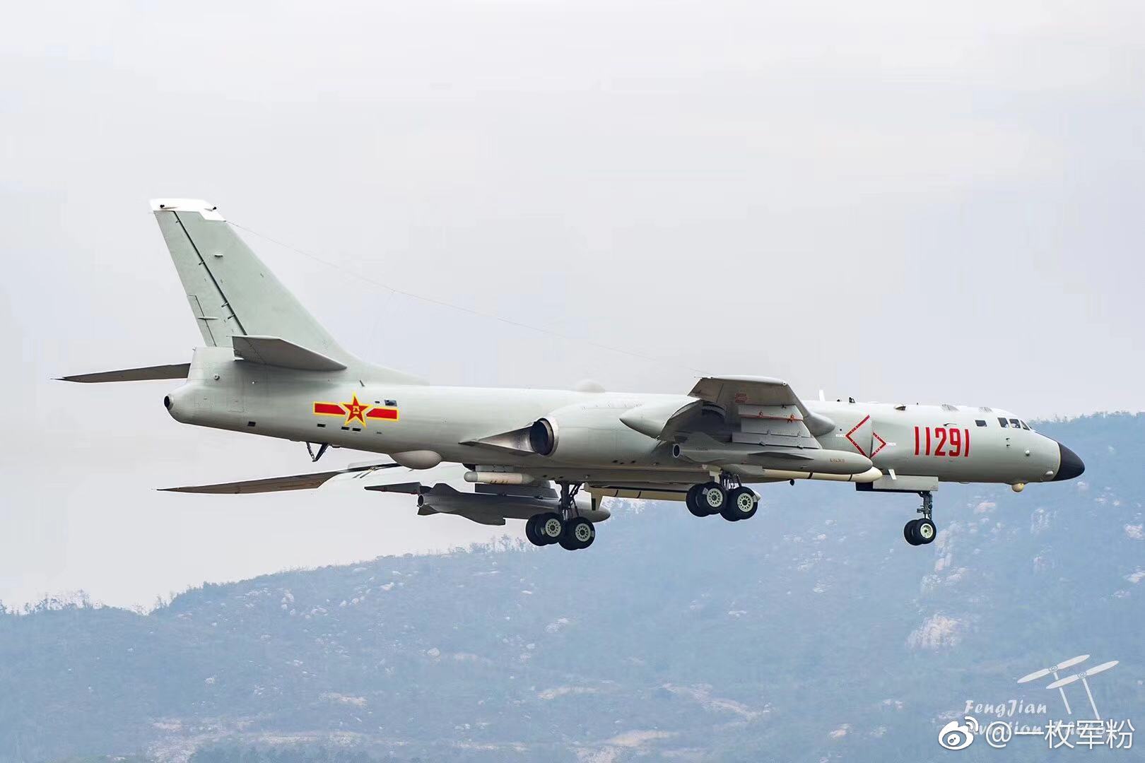 战神凌空11月2日上午1030空军的战神轰炸机轰6k