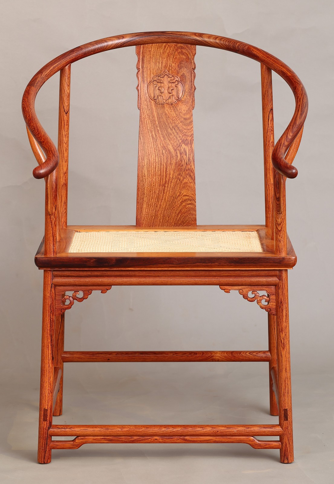 艾克旧藏恭王府黄花梨寿字纹圈椅与天圆地方的那些事儿