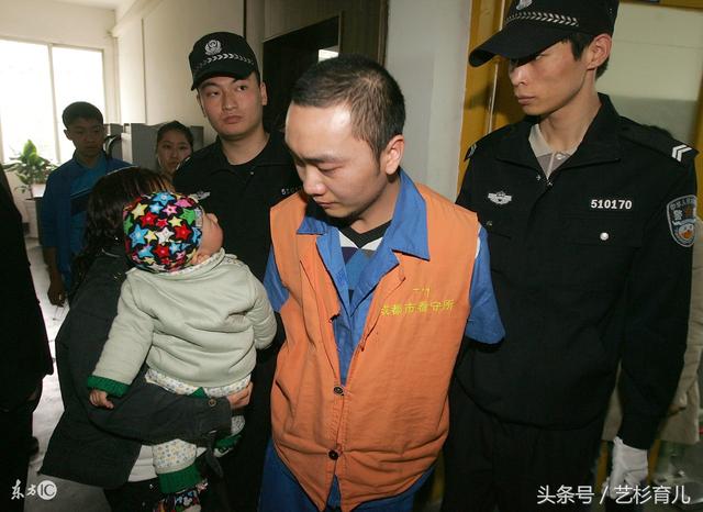 公安大学教授警示:人贩子技术又升级,家长们必学"十人四追法"