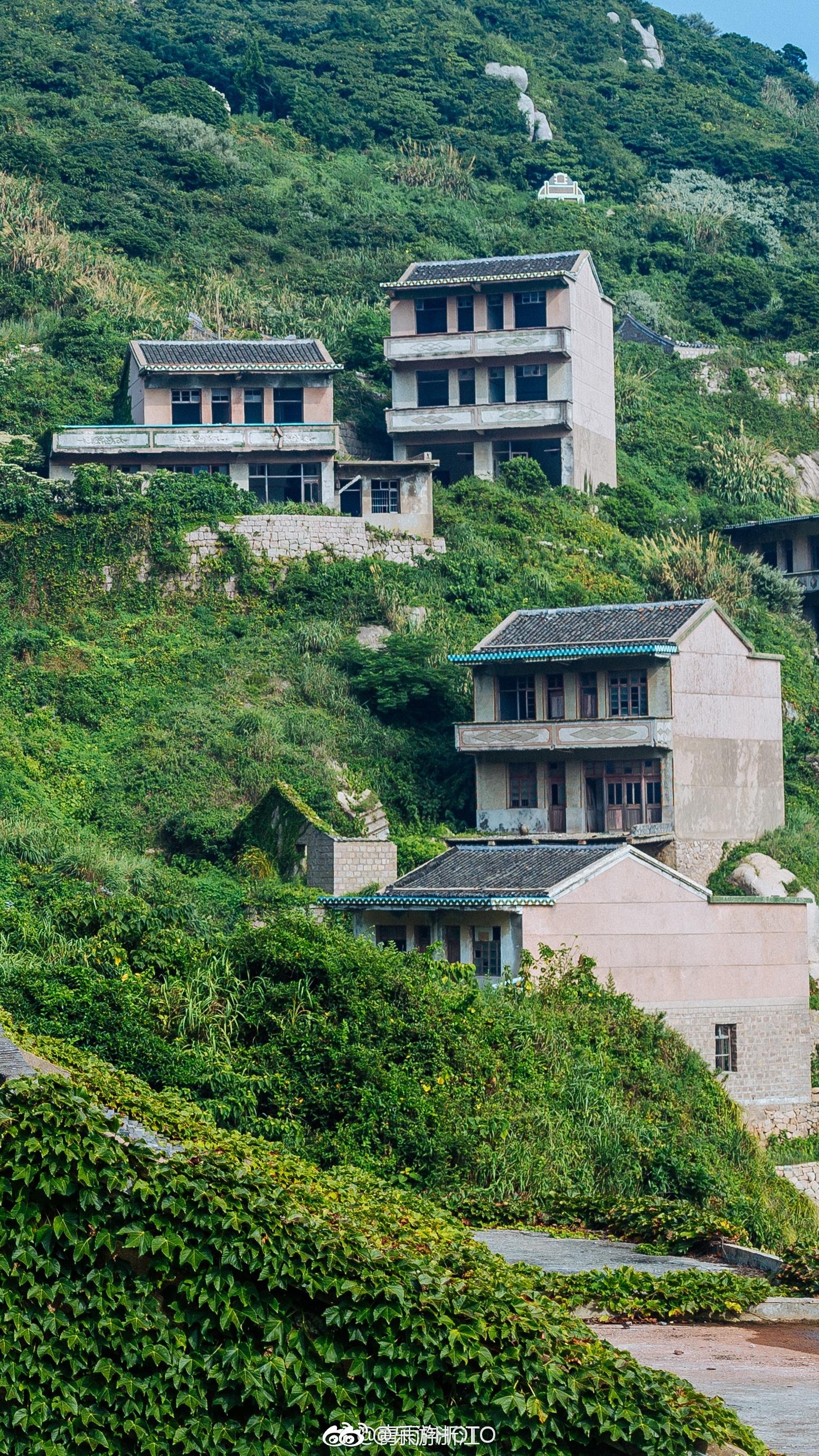 浙江舟山嵊山岛无人村,每一张都能做壁纸 via.@青雨photo